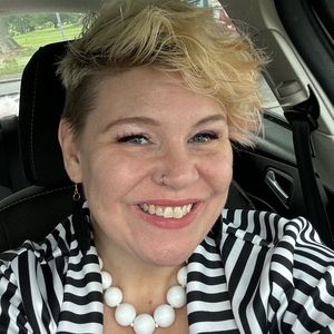 Meet your Posher, Lee